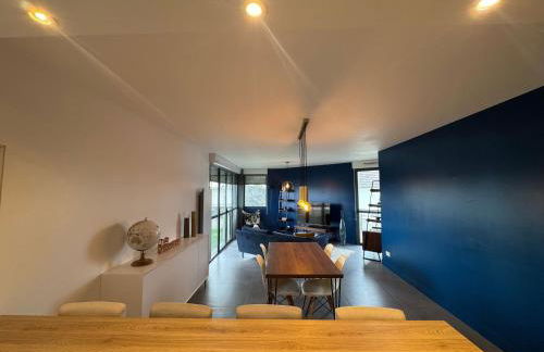 La Business class - Standing - Tramway - Parking - Foto 3