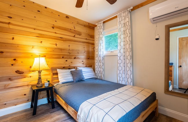 Sasa by Avantstay Deck Fire Pit Near Lake - Photo 33