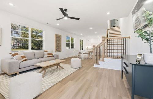 The Pearl-Half mi to Baum Walker Field-2 mi to DT - Foto 1