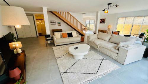 Hypercentre, spacieux, lumineux, la Maison du Rempart - Photo 4