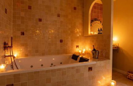 Suite Marrakech - Balnéo Privée - Netflix - Photo 25