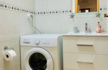 Tolle Wohnung mit 2 Schlafzimmern, Balkon und Pool - Foto 20