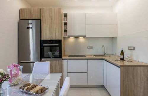 Villa KaTess with heated pool - Photo 18