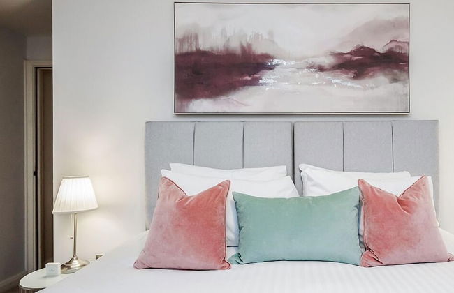 Beautiful Central Windsor Apartment - Photo 5