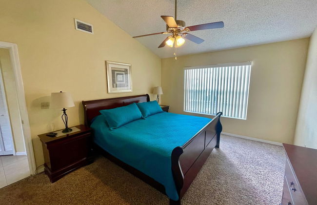 Three Bedroom Apartment #3 -- 5014 LBC -- Vusa Three Bedroom Condo Apartment - Foto 9