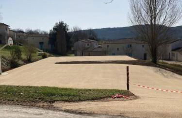 CONFORTABLE MAISON DANS VILLAGE VACANCES AVEC PISCINE A CAJARC - Photo 11
