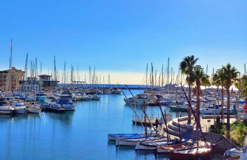 " Le Bleu Marine" Port Fréjus - Cosy T2- Clim & WIFI - Foto 28