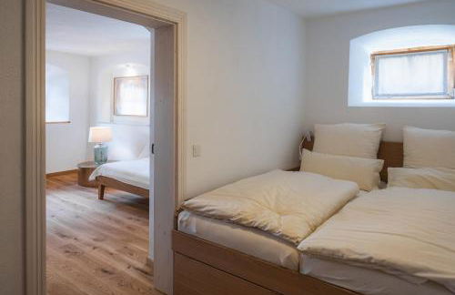 Historische Wohnung mit gehobenem Ambiente - Foto 3