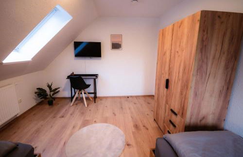 Evelyns Apartment, nahe der Therme und dem Zentrum, privat Parkplatz, Balkon, Highspeed-WLAN - Photo 7