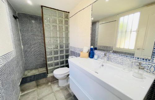 Magnifica vivienda a 650m de la playa en Marbella - Photo 16