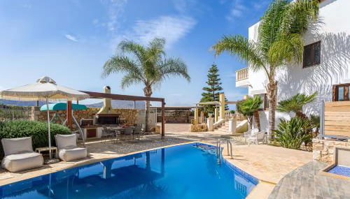 Sunshine Villa with Private Pool by Estia - Foto 3, sunbed