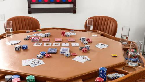 Whole House Near NYC and Transit with Game Room Fire Pit and King Bed - Foto 3