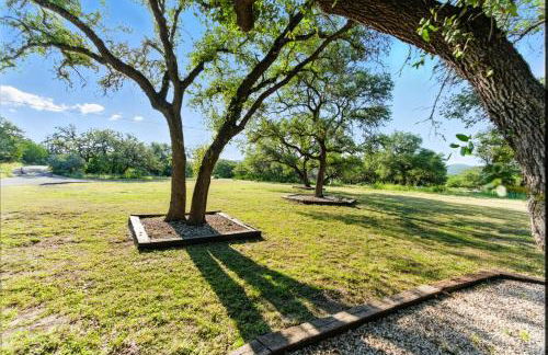Frio Rivers Edge in the Heart of Hill Country cabin - Foto 30