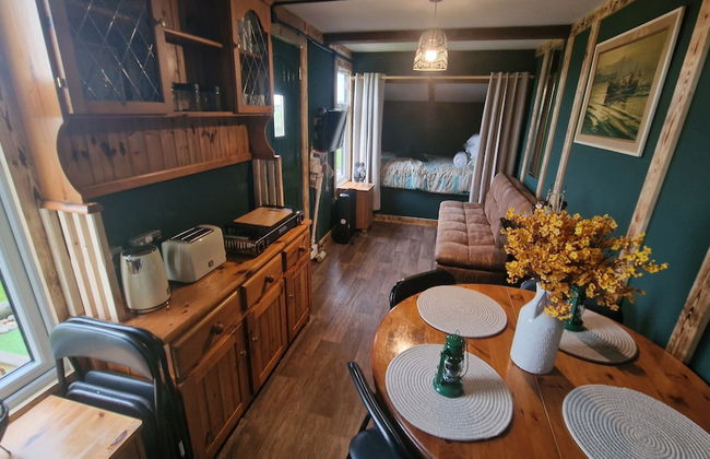 Sea View hut Sleeps 4/6 - Photo 11