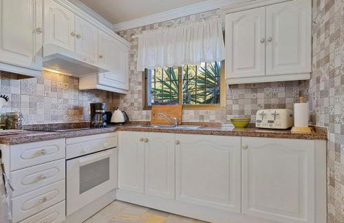 Peaceful 2BR Apartment - Pool - Parking - Casa Romin - Photo 12