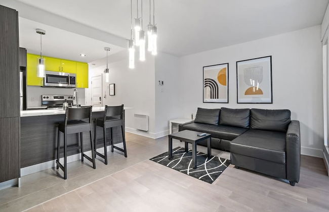 Downtown Metro Frontenac 2 BR new Apartment max 6p - Photo 3