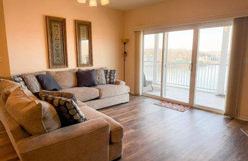 Sunshine&Shoreline-LakefrontDog Days Condo 3BD2BA - Foto 30