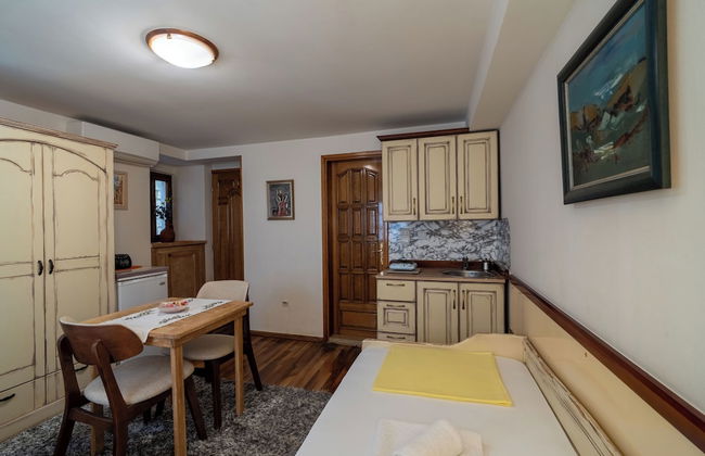 Studios Belvi - Photo 10