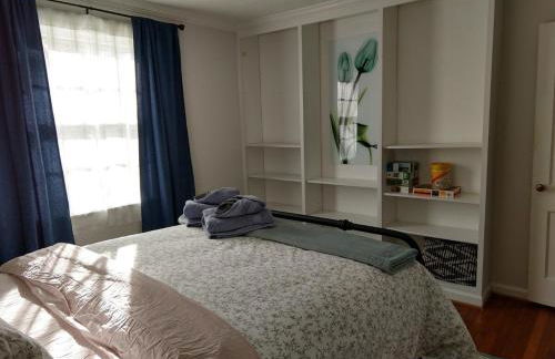 Charming Classic Cottage 2Br - Foto 14