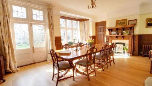 Arnewood Manor - Foto 2