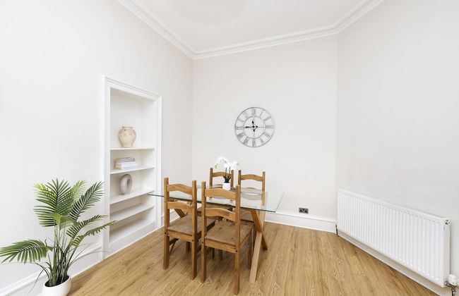 JOIVY Chic Flat Near Stockbridge Market W/ Patio - Foto 8