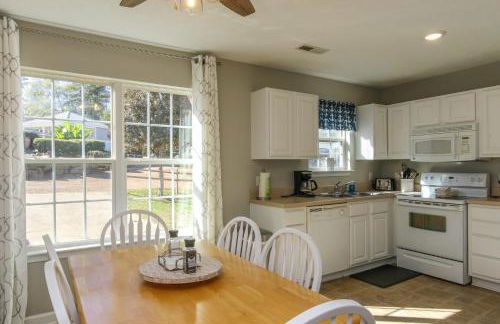 House #04 - Happy Camper-(No Pets) -Private Pier - Photo 10