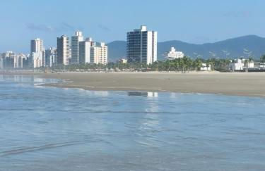 APARTAMENTO TOTALMENTE DE FRENTE AO MAR EM PRAIA GRANDE SP - Foto 5