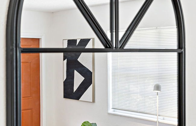 Lovely 2 BR Condo With Free Parking on Premises - Foto 17