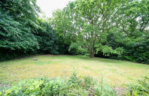 House on the Hill - Photo 29