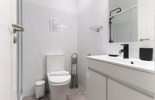 Oeiras Balcony by Homing - Photo 22