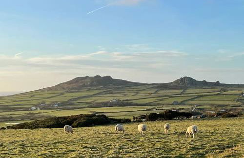 The Hut@Trefechan Wen - Coastal Coziness! - Photo 62