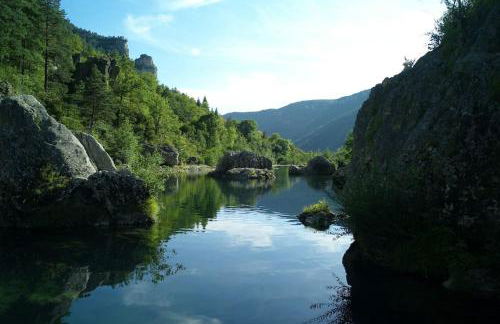 Gîte éco-responsable exceptionnel pour 6 ou 8 personnes secteur gorges du Tarn - Foto 3