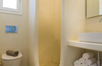 La Mer Seaside Apartments - Photo 13