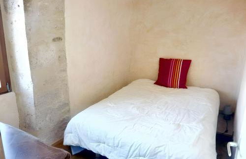 Maison chaleureuse à Lalbenque avec jardin clôturé - Photo 12