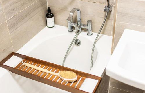 Wembley Studio with Free Parking Near Stadium & Tubes - Foto 14