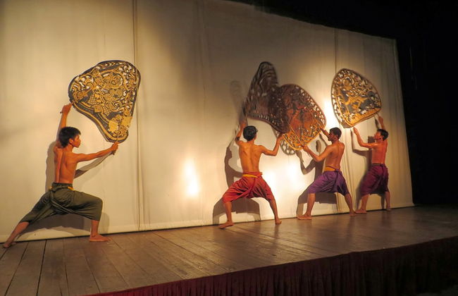 Sovannaphum Shadow Art Performance - Photo 1