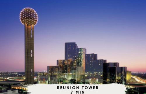 3-BD Luxury Living w Rooftop Garden Views - Photo 40