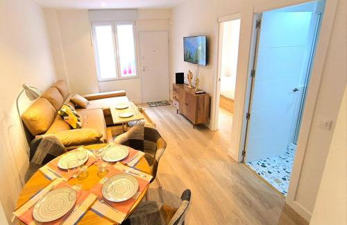 Modern Apartment with Terrace near the Center - Photo 4