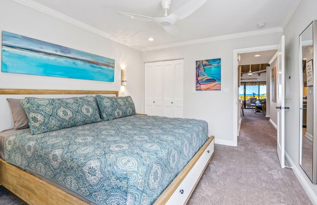 Luxurious & Spacious Ocean Vistas - Photo 12