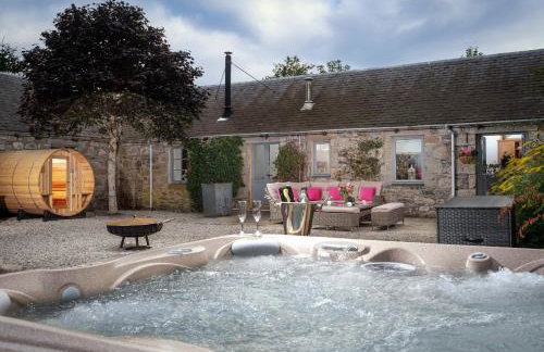 The Eagle's Nest - large house with hot tub and sauna - Foto 1