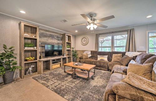 Updated Tuskahoma Cabin with Fire Pit and Deck! - Foto 5