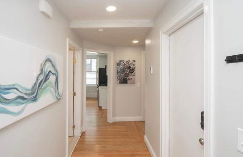 Jennifer's Cozy Apt Near Brown w In Unit Laundry - Foto 30