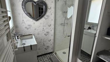 Character home in Loubressac close to Rocamadour - Photo 2