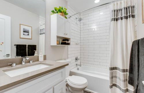 1 Mi to Dtwn Denver Sleek Duplex with Rooftop Deck! - Foto 27