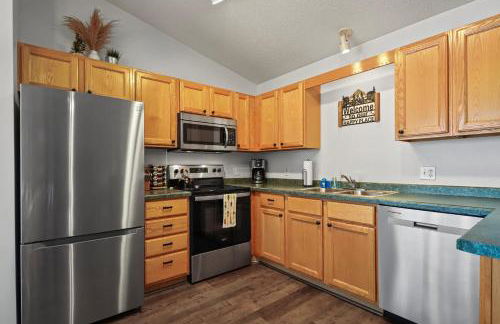 Black Bear Lodge Condo with Kayaks BBQ & Fire Pit - Photo 16