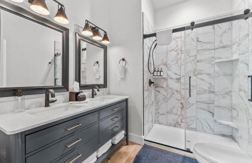 Wagon Wheel Hideaway - All season new build home near Tamarack Resort & Lake Cascade - Photo 14