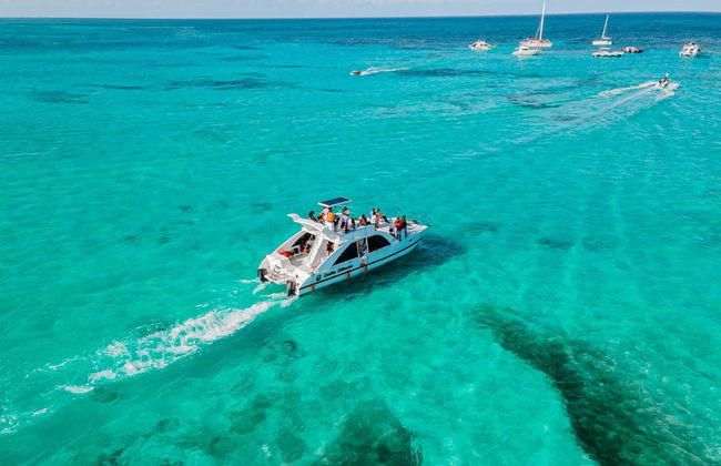 Punta Cana Party Boat - Photo 3
