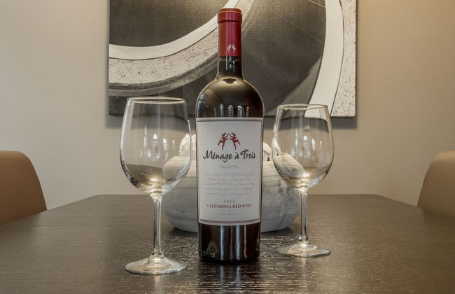 Domicile Suites at Elliott Bayview - Photo 7