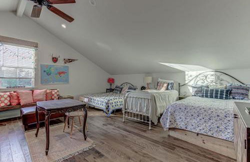 Immaculate Waterfront Family Home for 16 w Private Dock - Foto 76