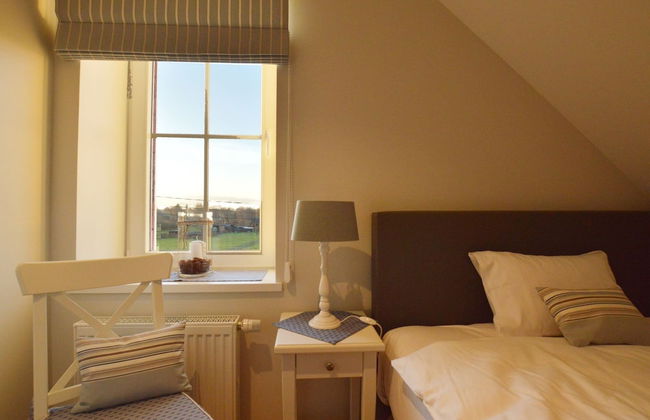 Charming Fens Family Home - Photo 6